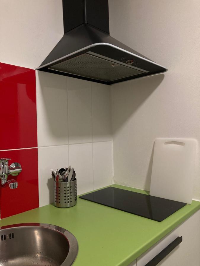 Capsule Hostel Zizkov Tower Praha Eksteriør bilde