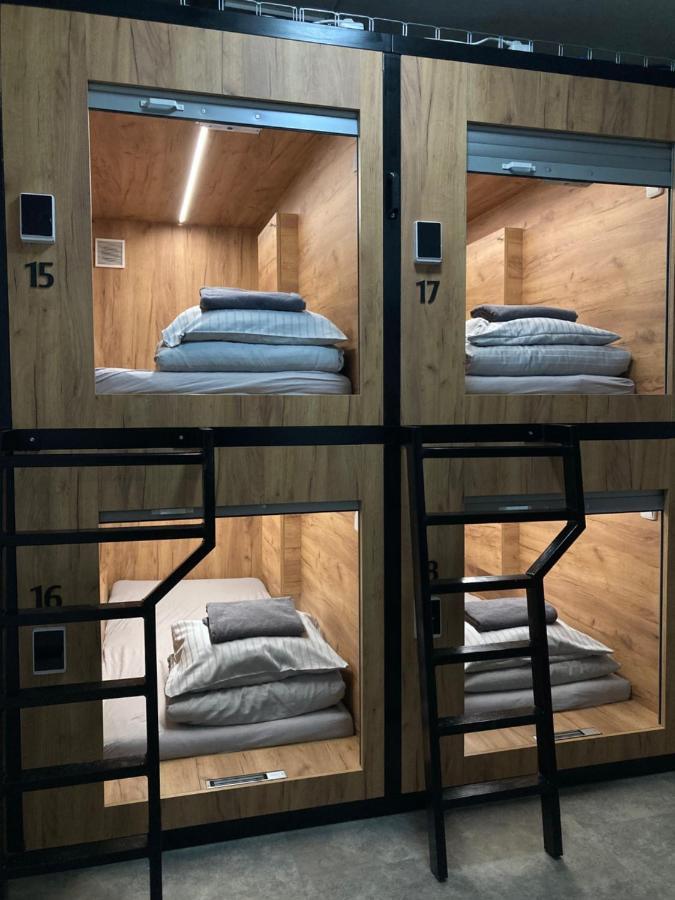 Capsule Hostel Zizkov Tower Praha Eksteriør bilde