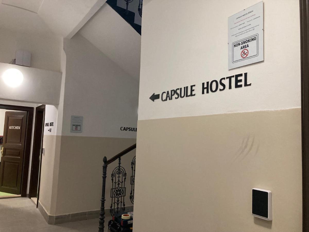 Capsule Hostel Zizkov Tower Praha Eksteriør bilde